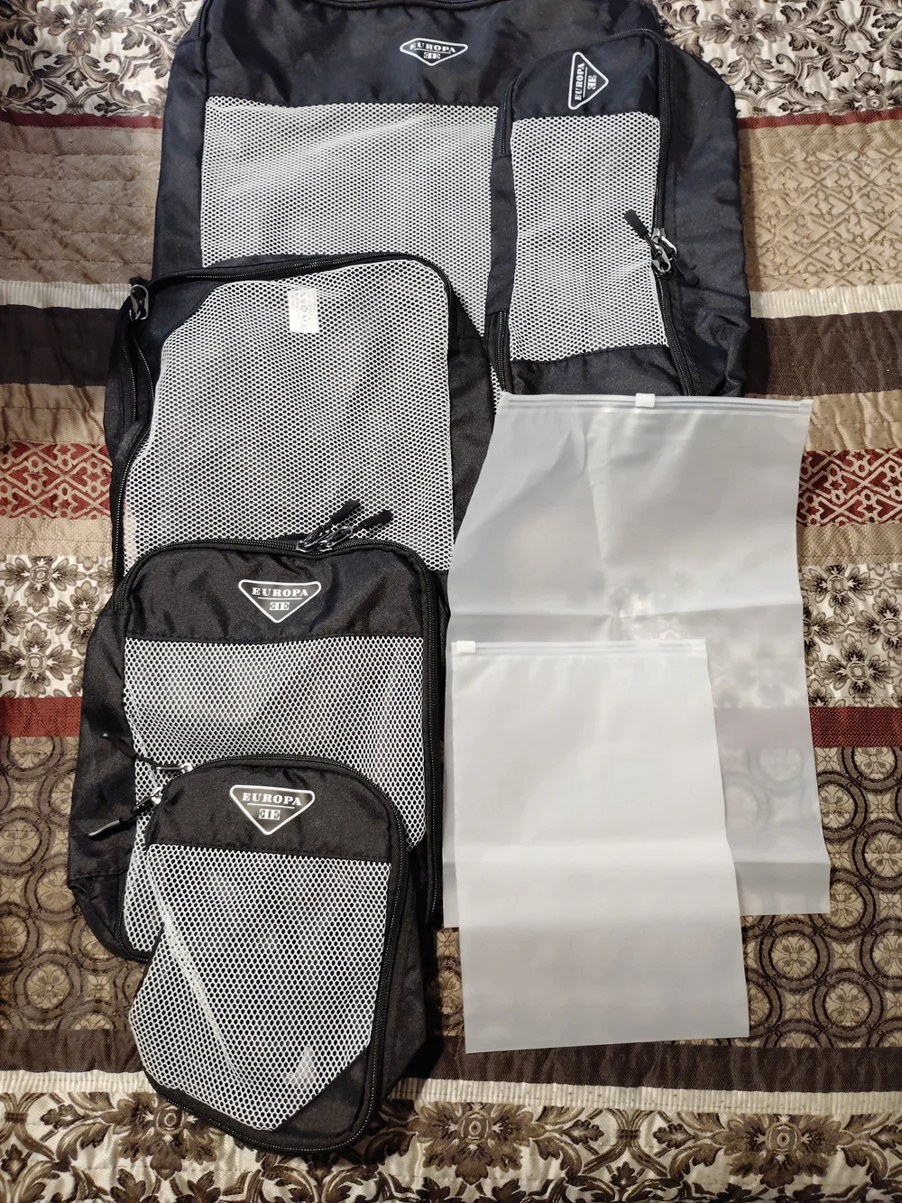 Europa Black & White Travel Packing Cube Set - 6 Piece Organizer